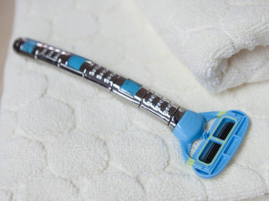 Razor 3 Line Jewel with Turquoise Stone